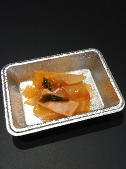 新たまねぎとセロリとハムの蒸し煮　トマト風味.png